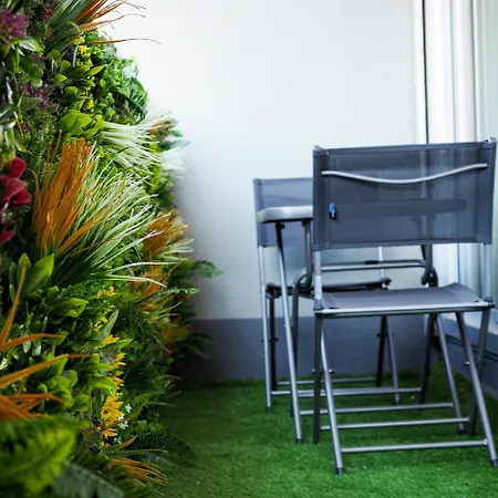 Loveroom & Jacuzzi Tijugo - Ferrand *