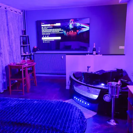 Appartement Loveroom & Jacuzzi Tijugo - Ferrand