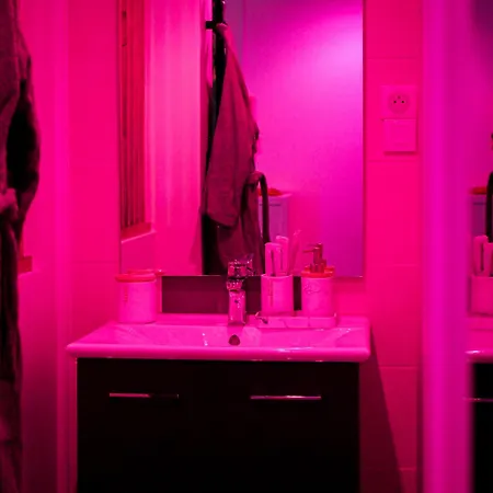 Loveroom & Jacuzzi Tijugo - Ferrand *