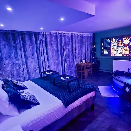 Loveroom & Jacuzzi Tijugo - Ferrand Clermont-Ferrand